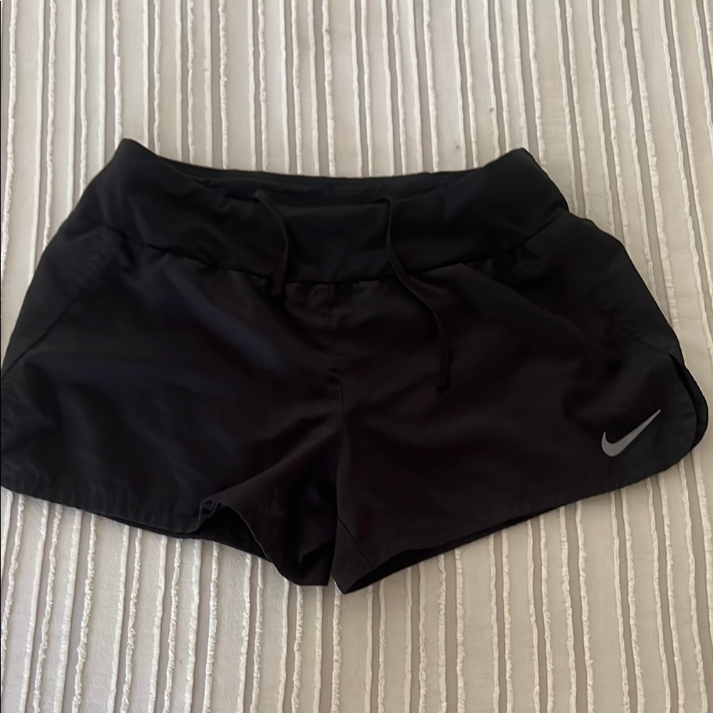 Nike Black Athletic Shorts Lightweight Moisture-Wicking